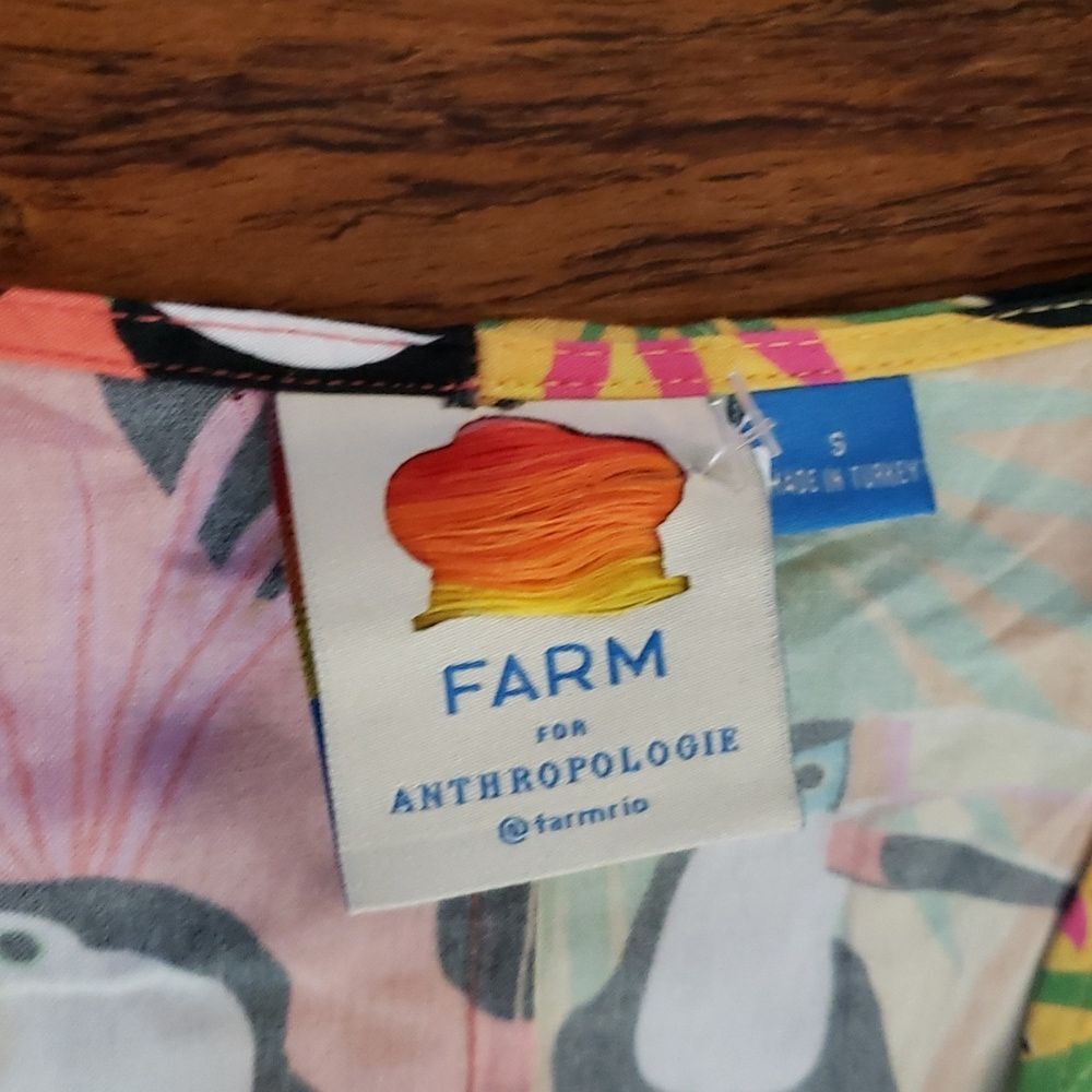 Farm Rio Tropical Toucan Rainbow Chic Feminine Wrap Blouse Size Small - Picture 4 of 9